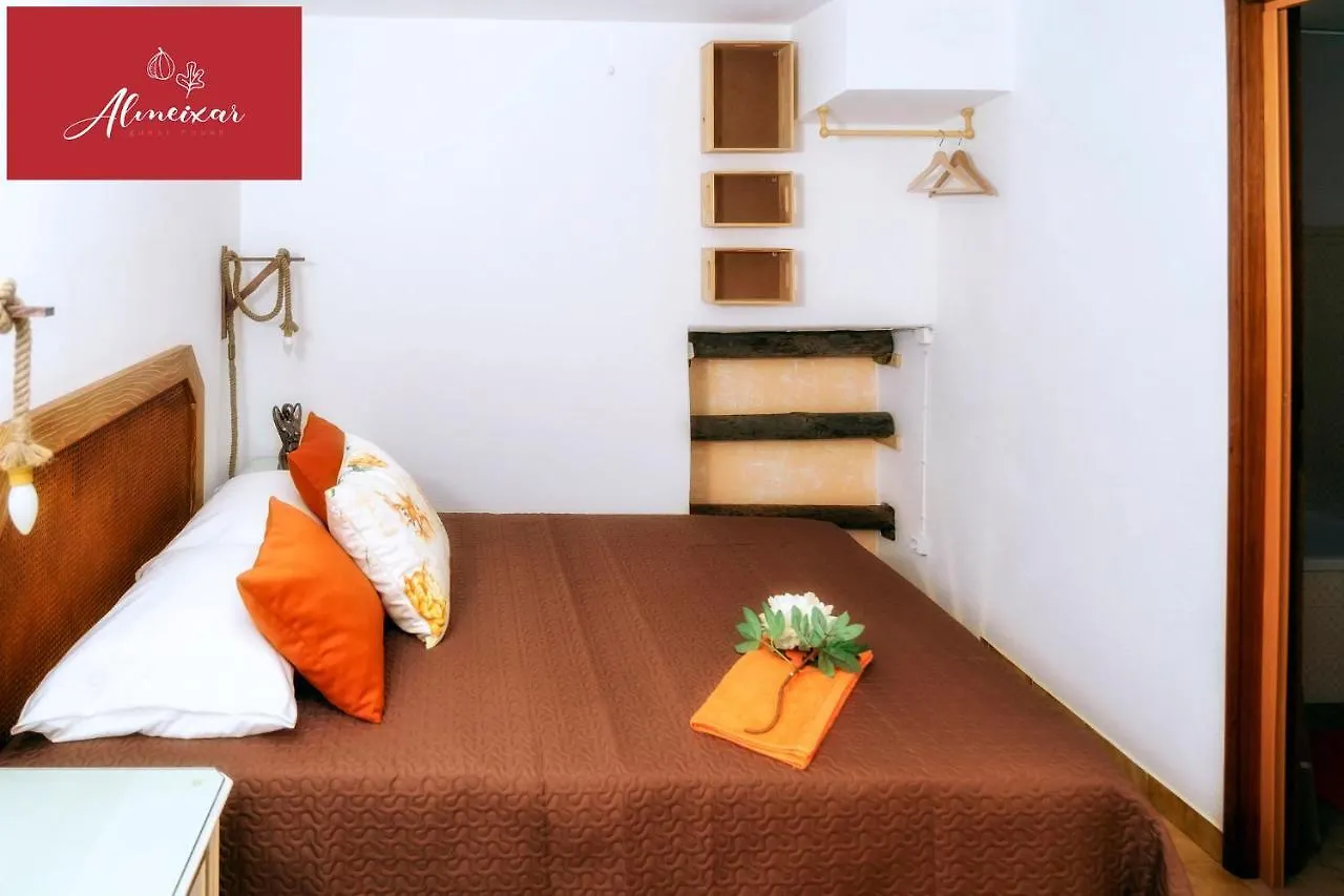 Alojamento de Turismo Rural Guest House Almeixar Almancil