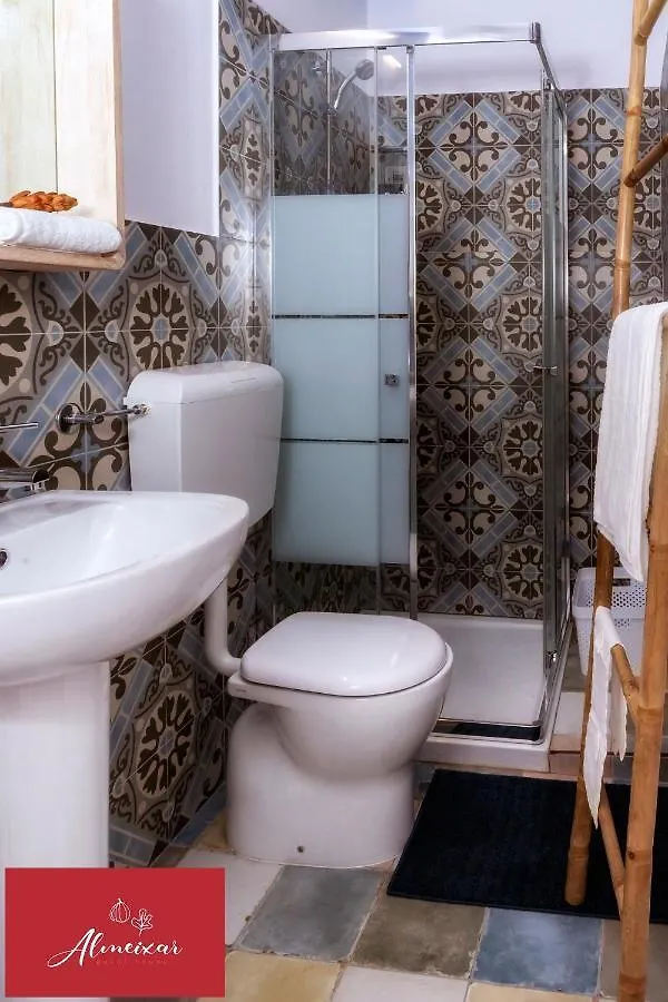 Alojamento de Turismo Rural Guest House Almeixar Almancil